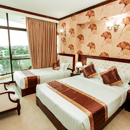 Hotel Crystal Rose - Sylhet Eksteriør billede