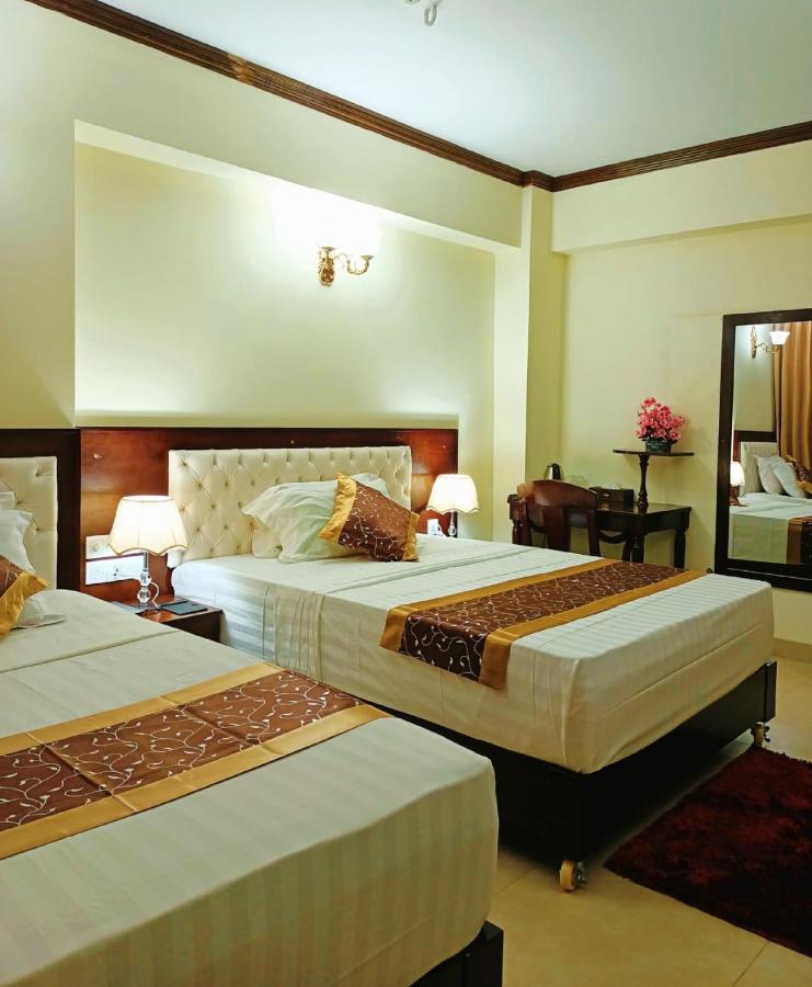 Hotel Crystal Rose - Sylhet Eksteriør billede