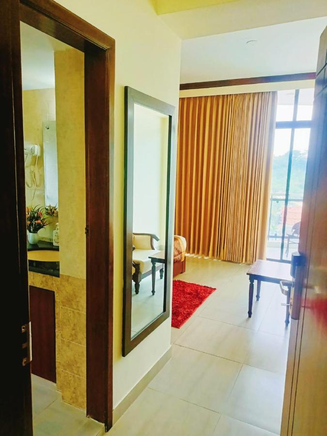 Hotel Crystal Rose - Sylhet Eksteriør billede