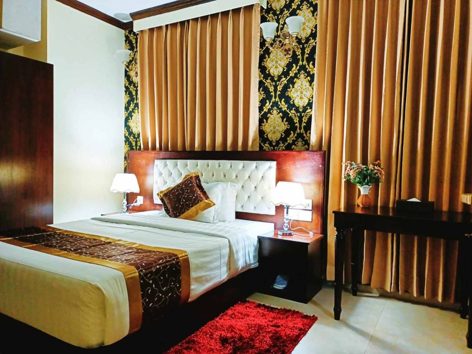Hotel Crystal Rose - Sylhet Eksteriør billede
